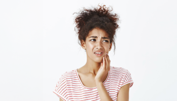How do you deal with severe tooth pain?